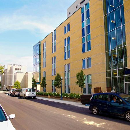 Queen'S University - David C. Smith House - Campus Accommodation Kingston Bagian luar foto
